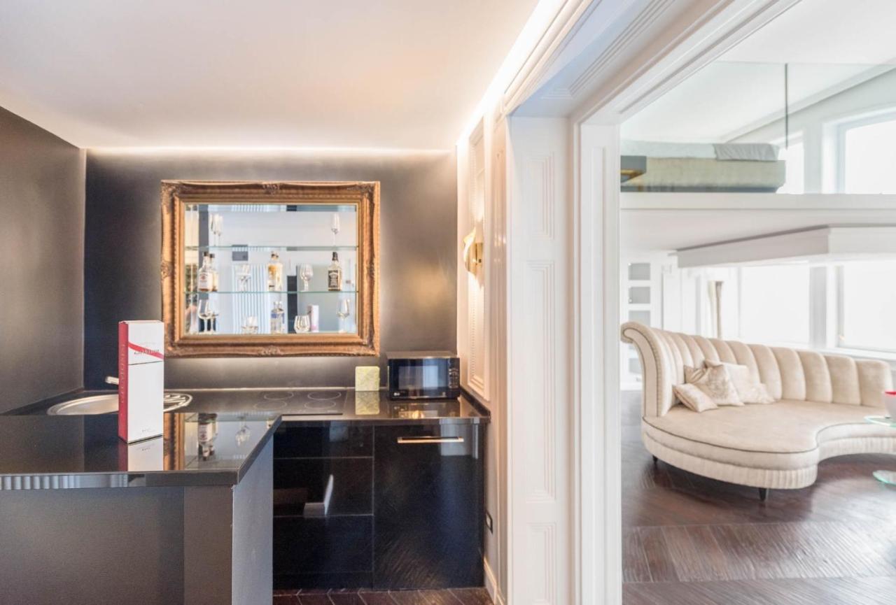 Jacuzzi Royal Suite Budapest Exterior photo